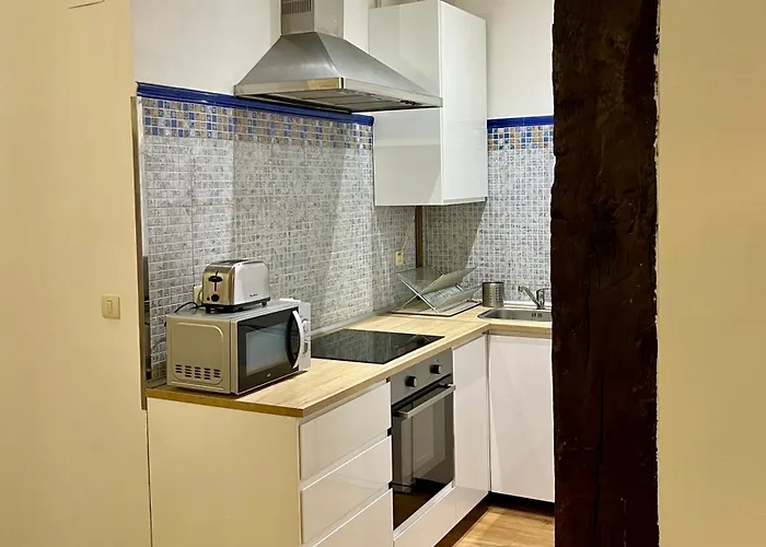 Apartment Lersundi 3 *